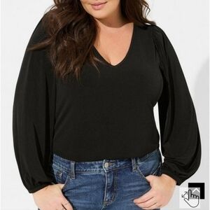 🆕️🖤 2X BLACK STUDIO KNIT V-NECK PUFF LONG SLEEVE TOP🖤